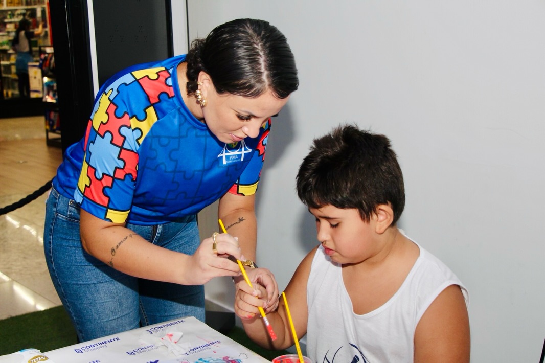 Continente Shopping promove seminário, capacitações e sessões de cinema inclusivo no Mês do Autismo