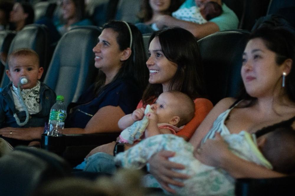 É nesta quarta: CineMaterna exibe “Uma Sexta-feira Mais Louca Ainda” às 13h20 no Garten Shopping