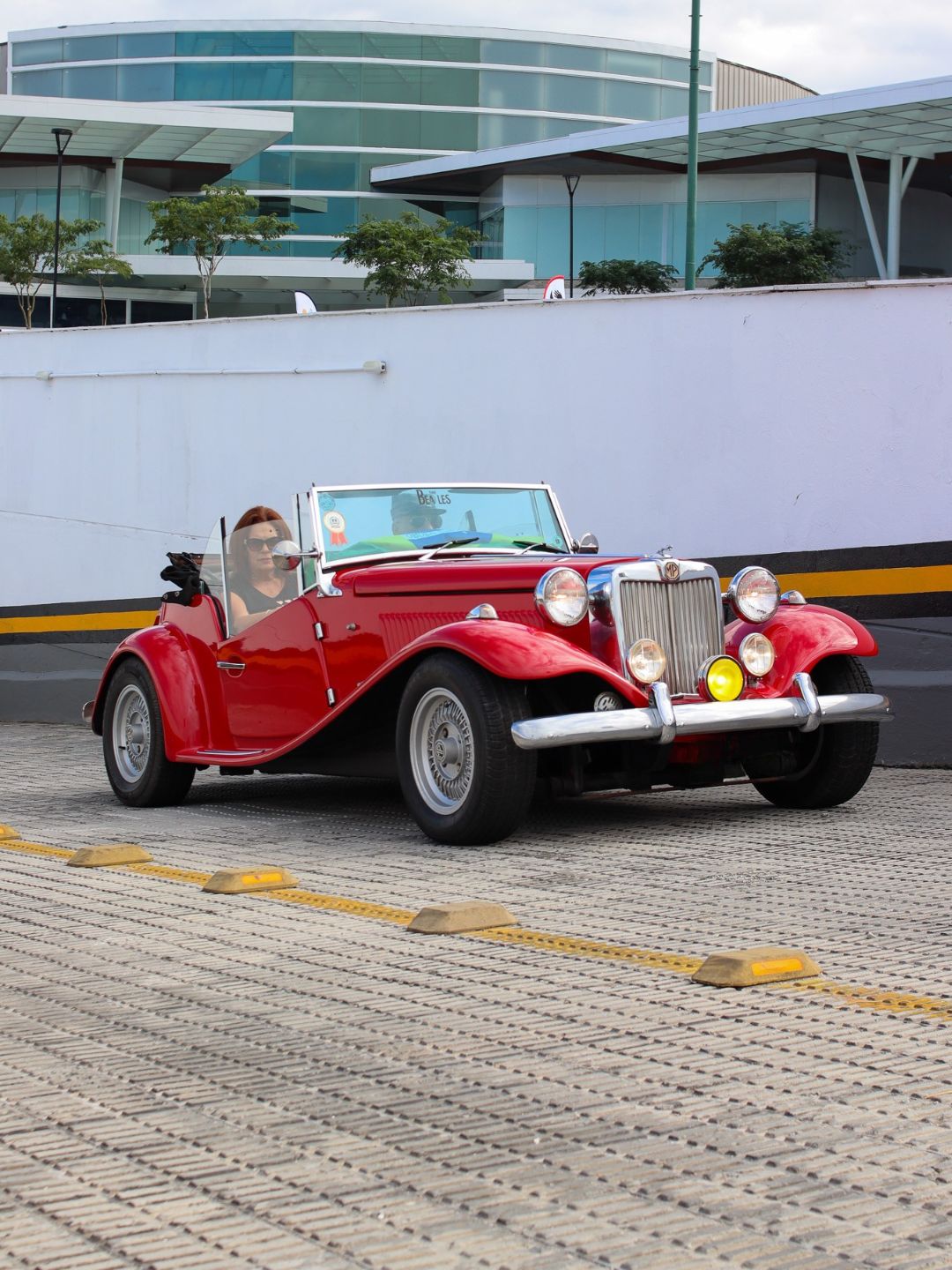 Encontro de carros conversíveis reúne apaixonados por automobilismo na Grande Florianópolis