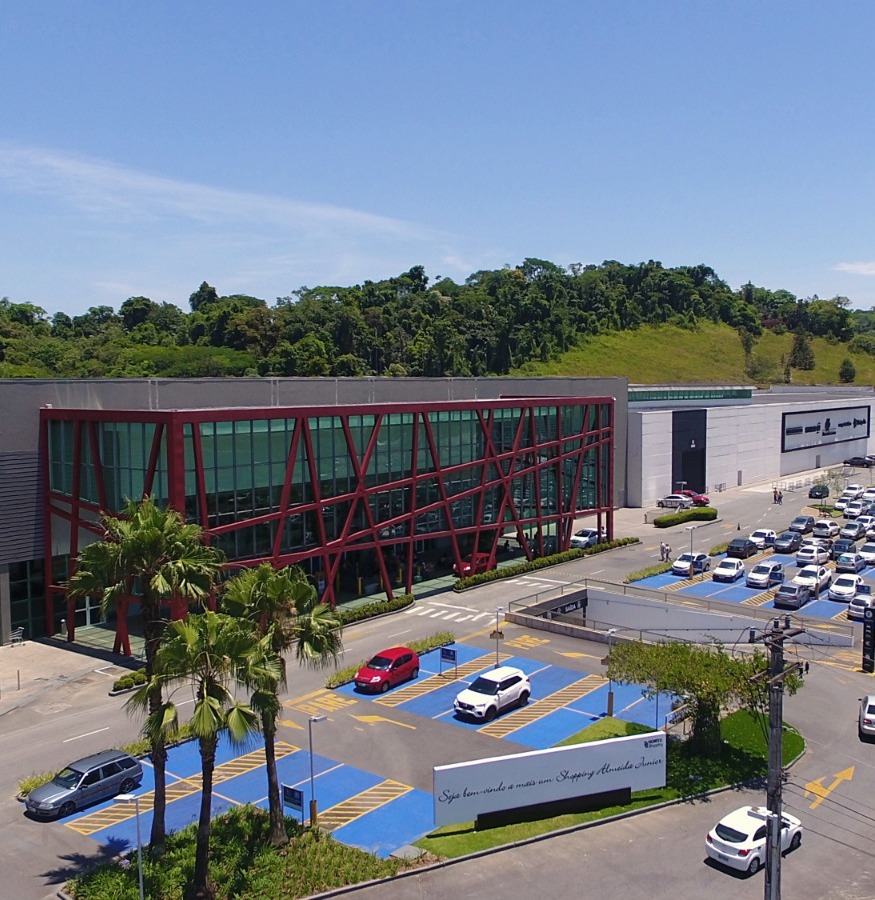 Shoppings Almeida Junior funcionam em horário normal no feriado de Nossa Senhora Aparecida