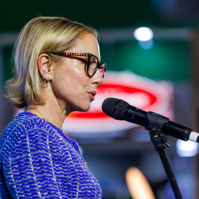 15 anos do Norte Shopping é marcado por celebração, homenagens e cuca de 15 metros