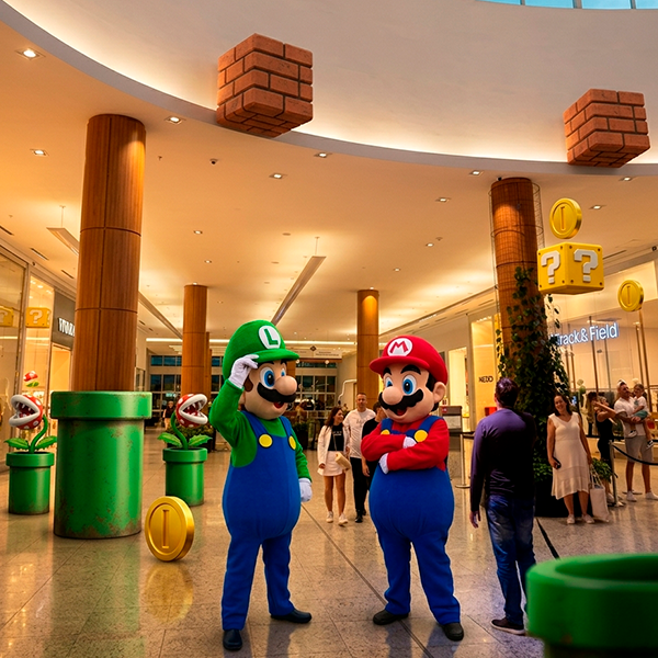Mario e Luigi invadem o Garten Shopping com estreia no cinema e interação para o público infantil